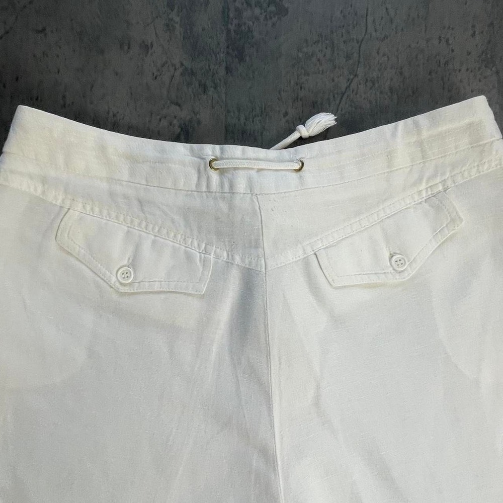 Tweeds White linen shorts with drawstring waist and pockets. Size: 6 - Picture 5 of 6